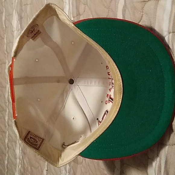 Chicago Bulls Hat - Picture 4 of 4